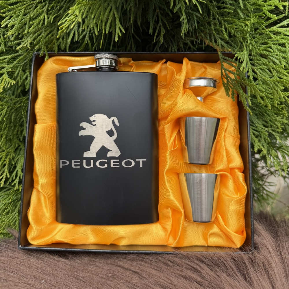 Detail gravírovania ploskačky Peugeot